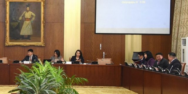 ХЗБХ: Оюуны өмчийг эдийн засгийн эргэлтэд оруулах тухай хуулийн төслийг хэлэлцлээ